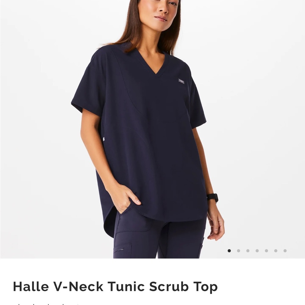 FIGS SIZE MEDIUM Halle V Neck Tunic scrub top
